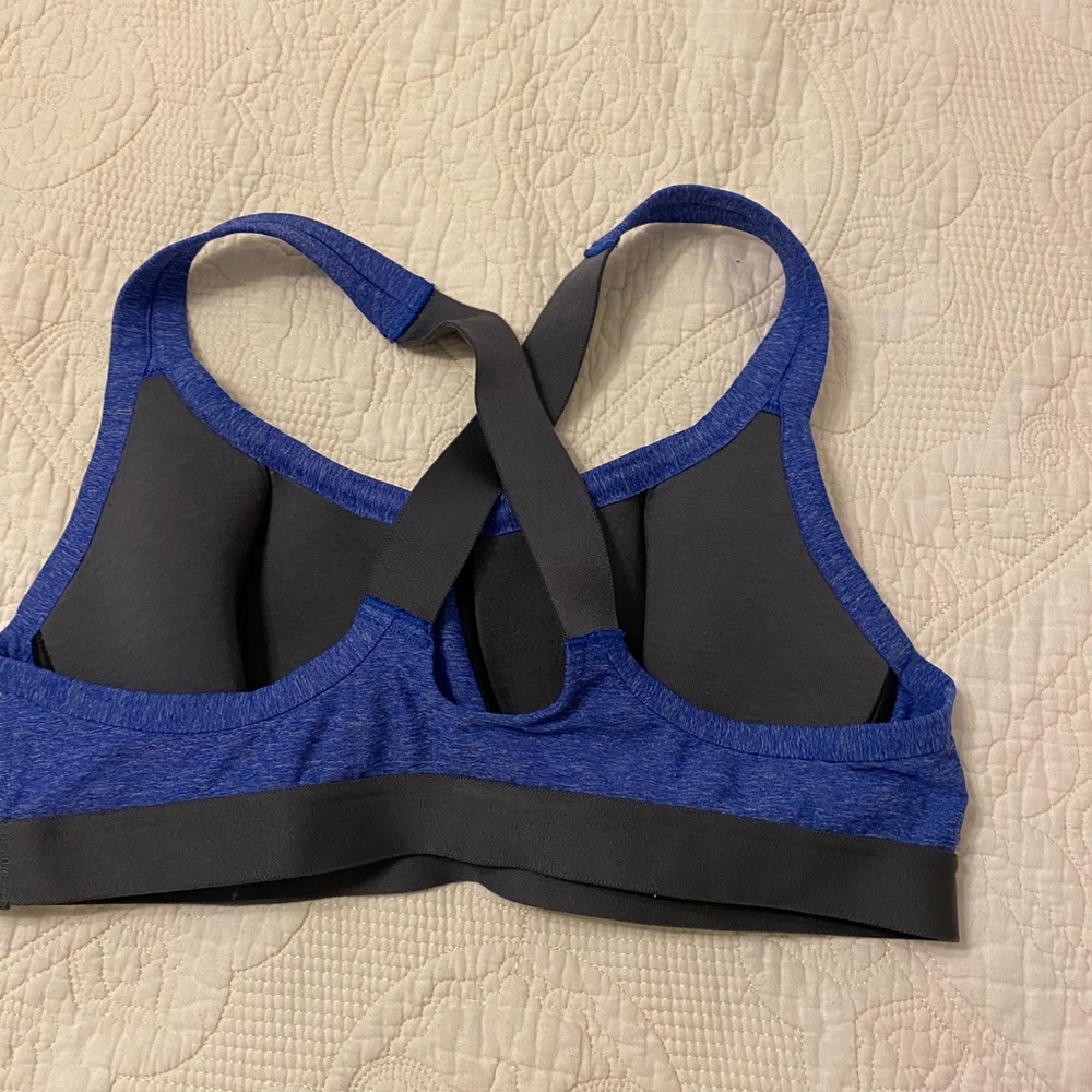 Under Armour - Picture 2 of 3